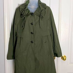 Ann Taylor Loft green parka/rain coat w drawstring collar.